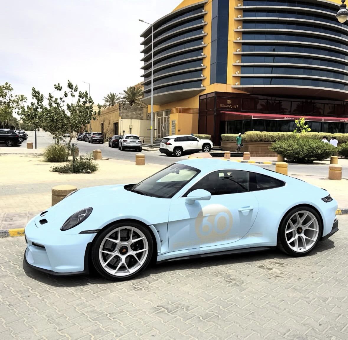 Porsche 911 S/T (992) in Coppaflorio Blue
