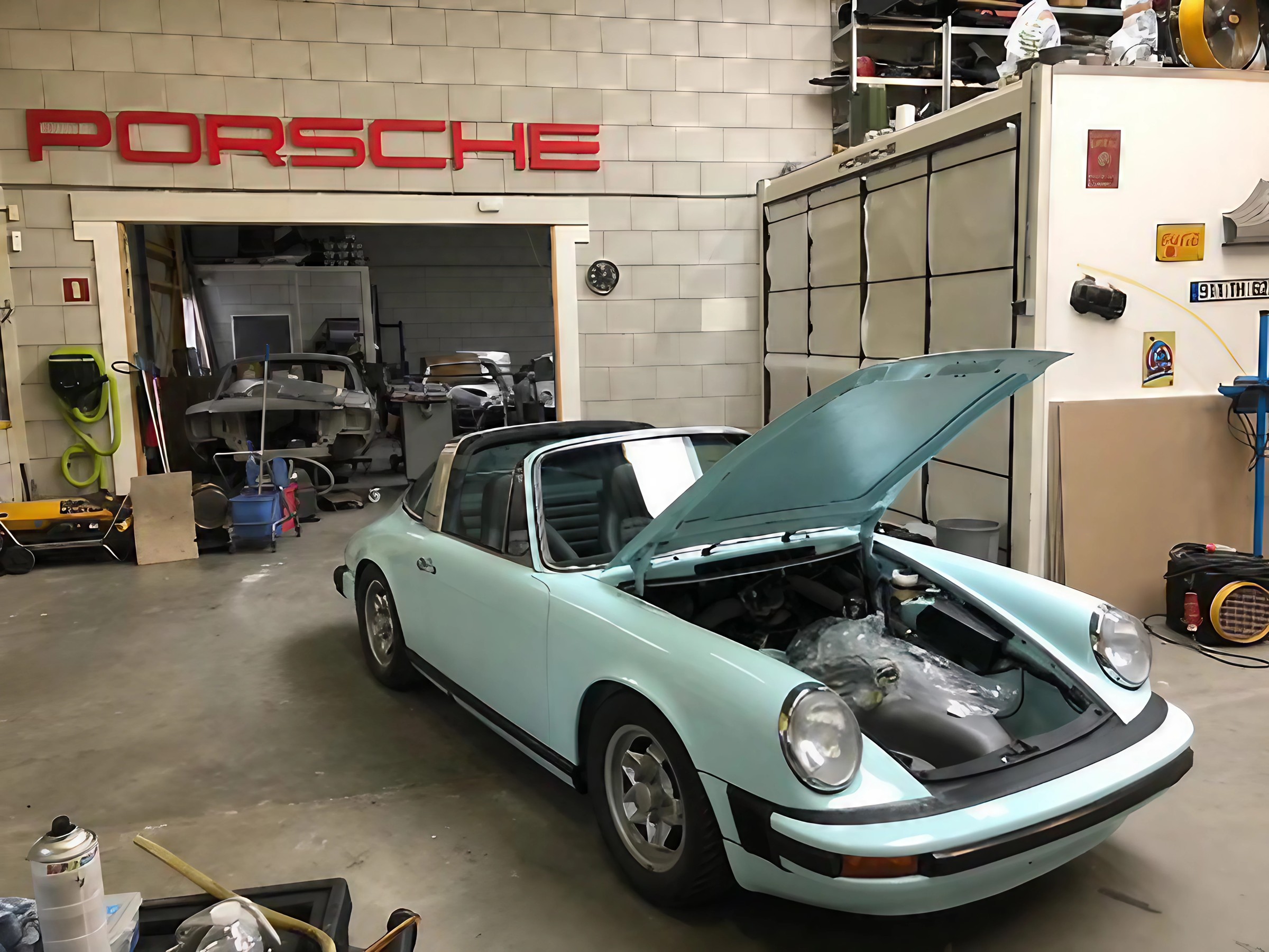 Porsche 911 Targa (G-Modell) in Coppaflorio Blue
